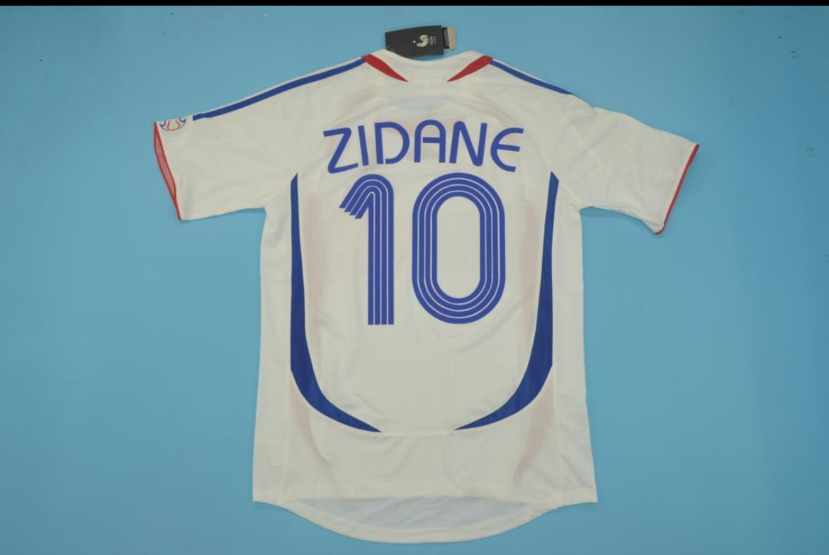 רטרו צרפת חוץ 2006⚪️